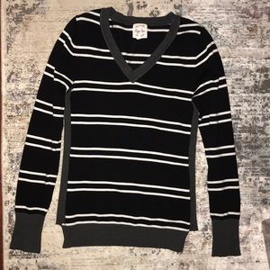 Hippie Rose long sleeve sweater